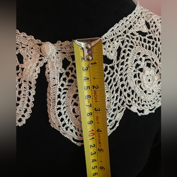 Vintage Crochet Lace Collar - Picture 6 of 7